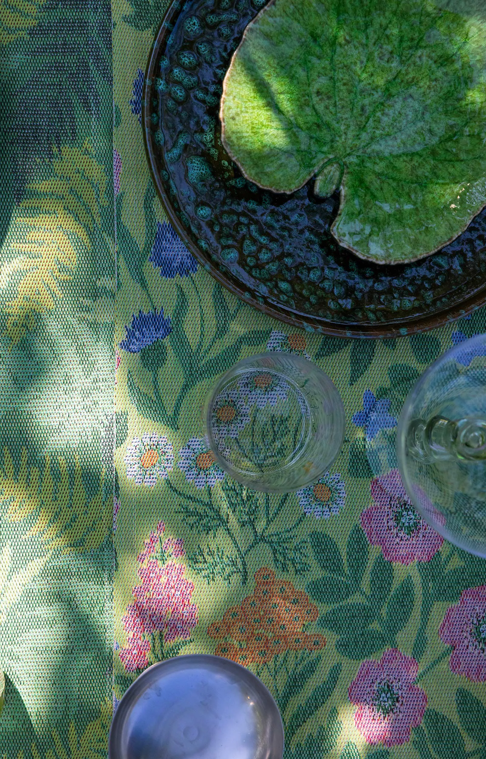 Vildblommor kitchen towel 35x50 cm, Green Ekelund Linneväveri