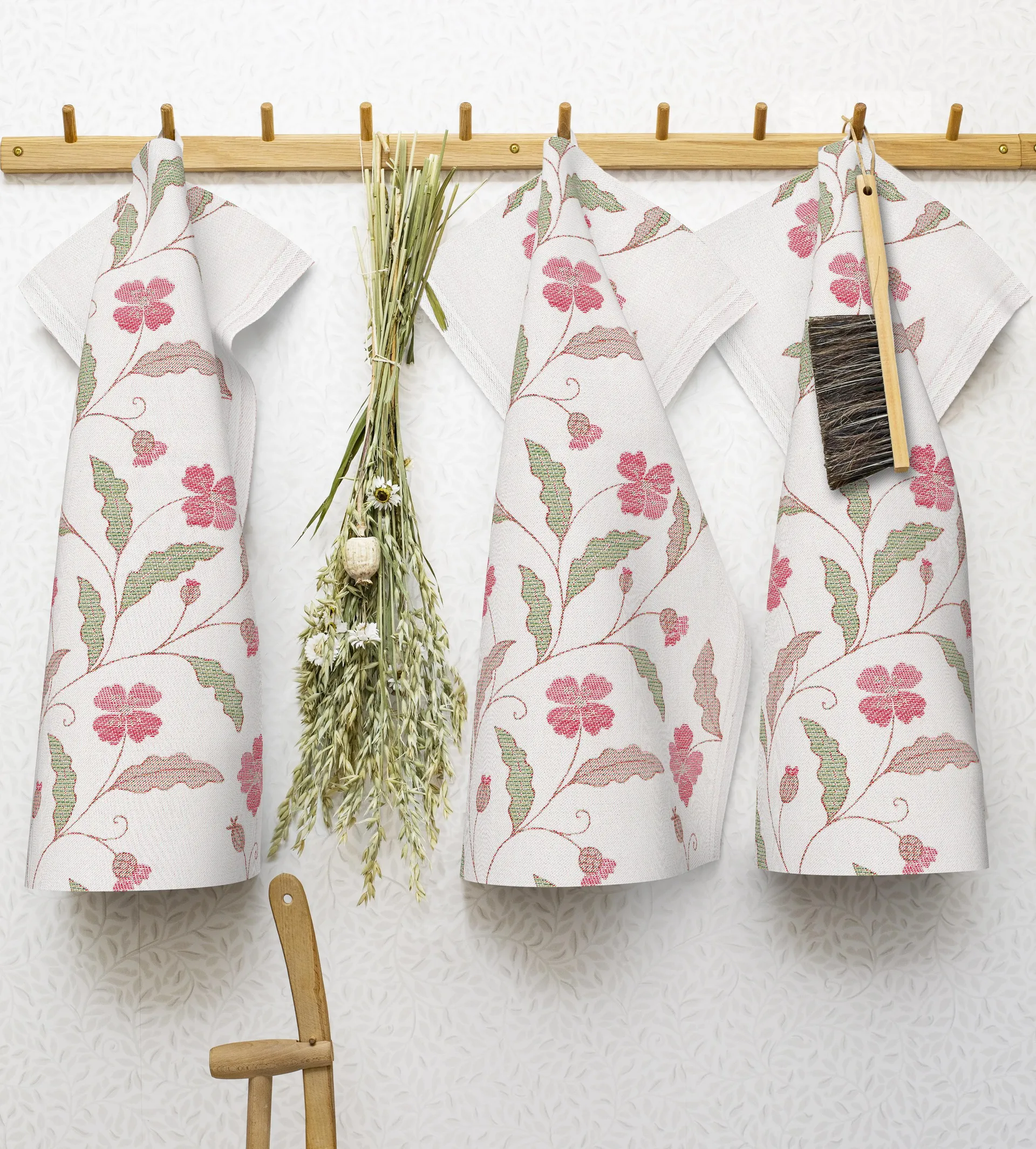 Vindvallmo kitchen towel, 35x50 cm Ekelund Linneväveri