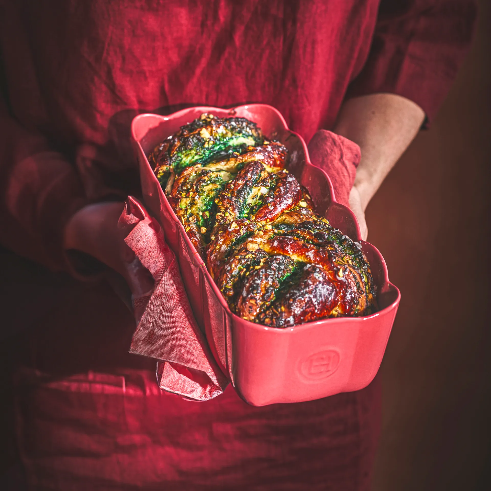 Emile Henry Madeleine bread pan, Bubblegum Emile Henry