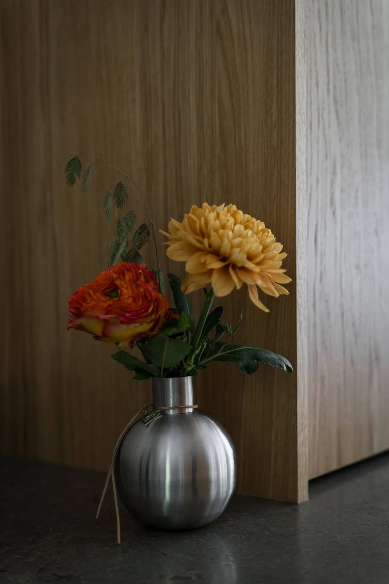 Ernst brushed steel vase, Ø11x13 cm ERNST