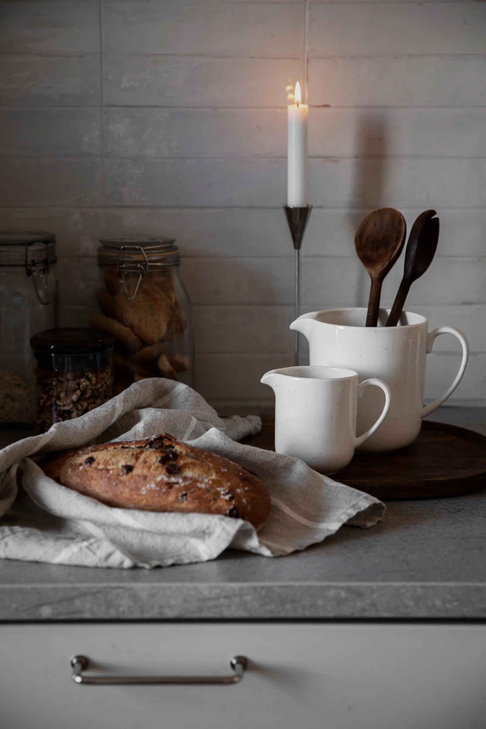 Ernst carafe with handle 1L, Vanilla ERNST