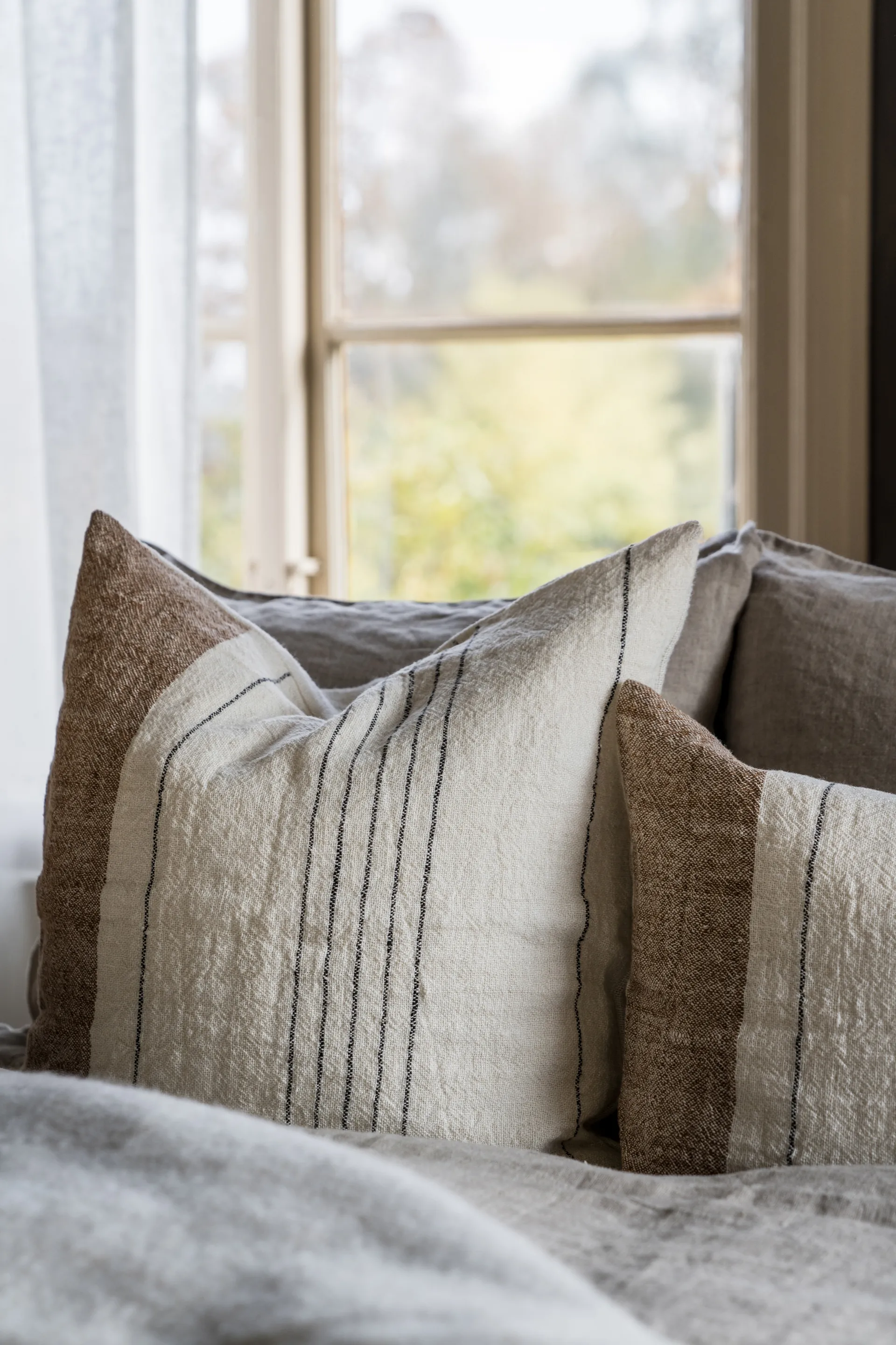 Ernst cushion cover half-linen 50x50 cm, Multi-white ERNST