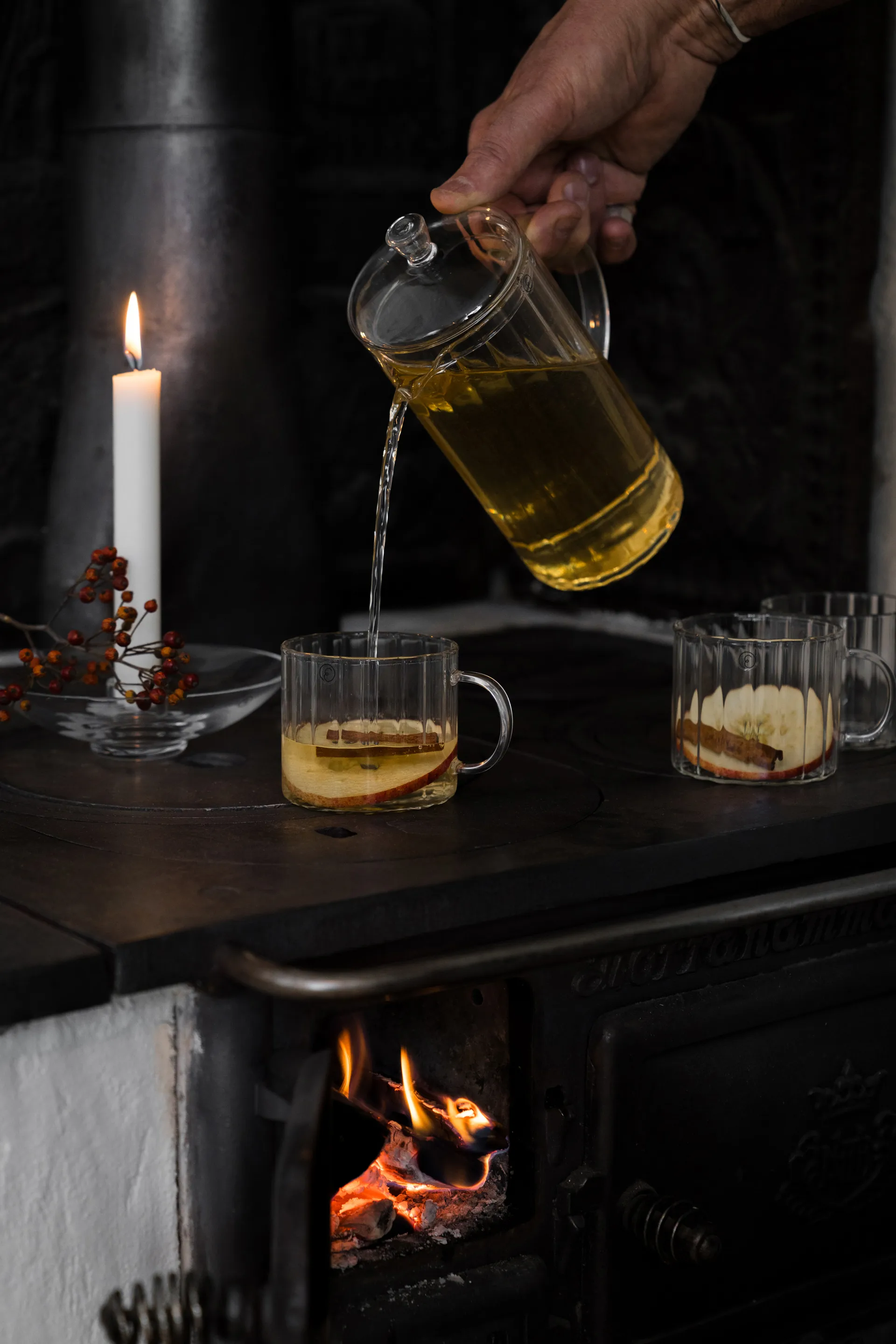 Ernst glass jug ribbed 1 L, Clear ERNST