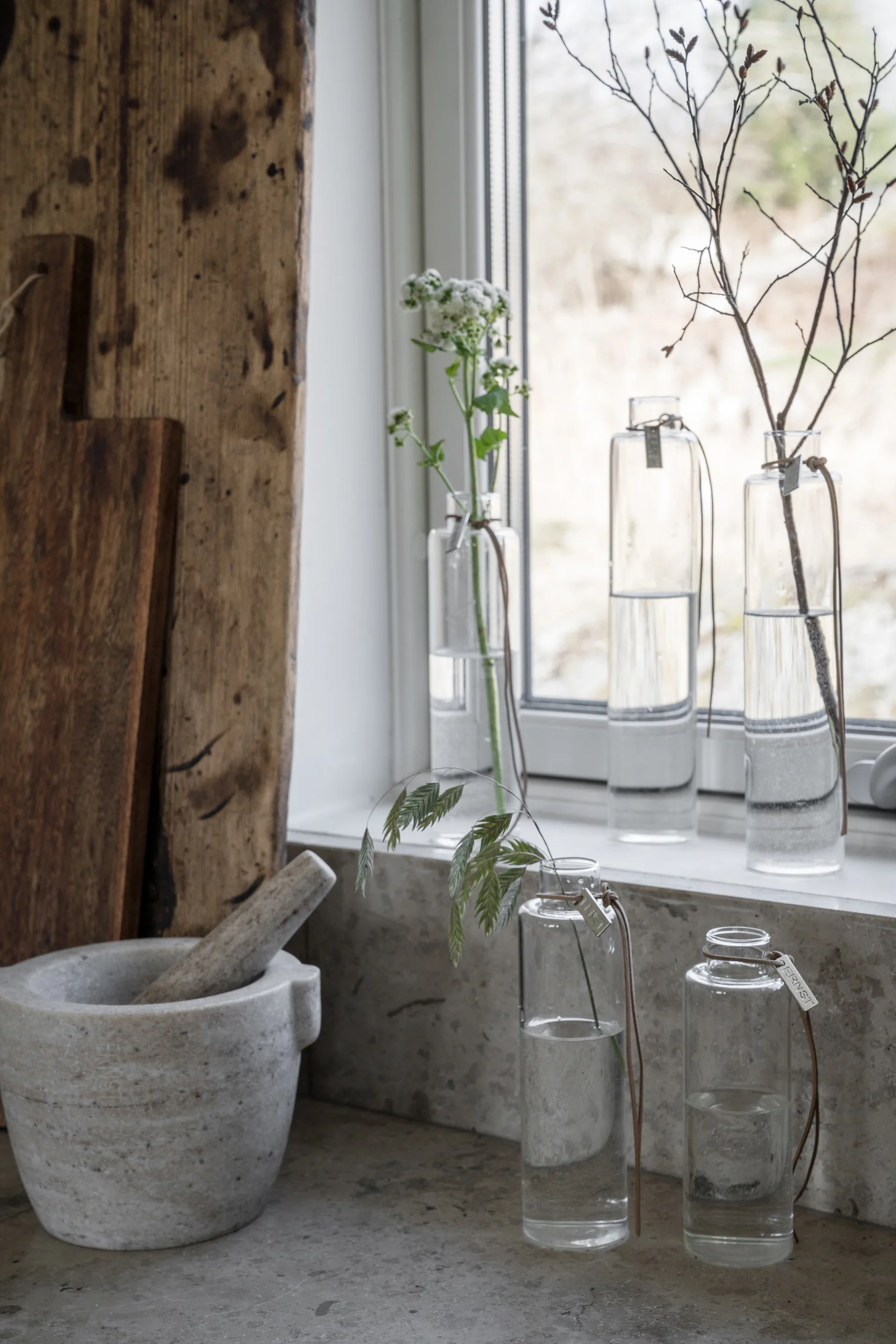 Ernst glass vase Ø5 cm, H 25 cm ERNST