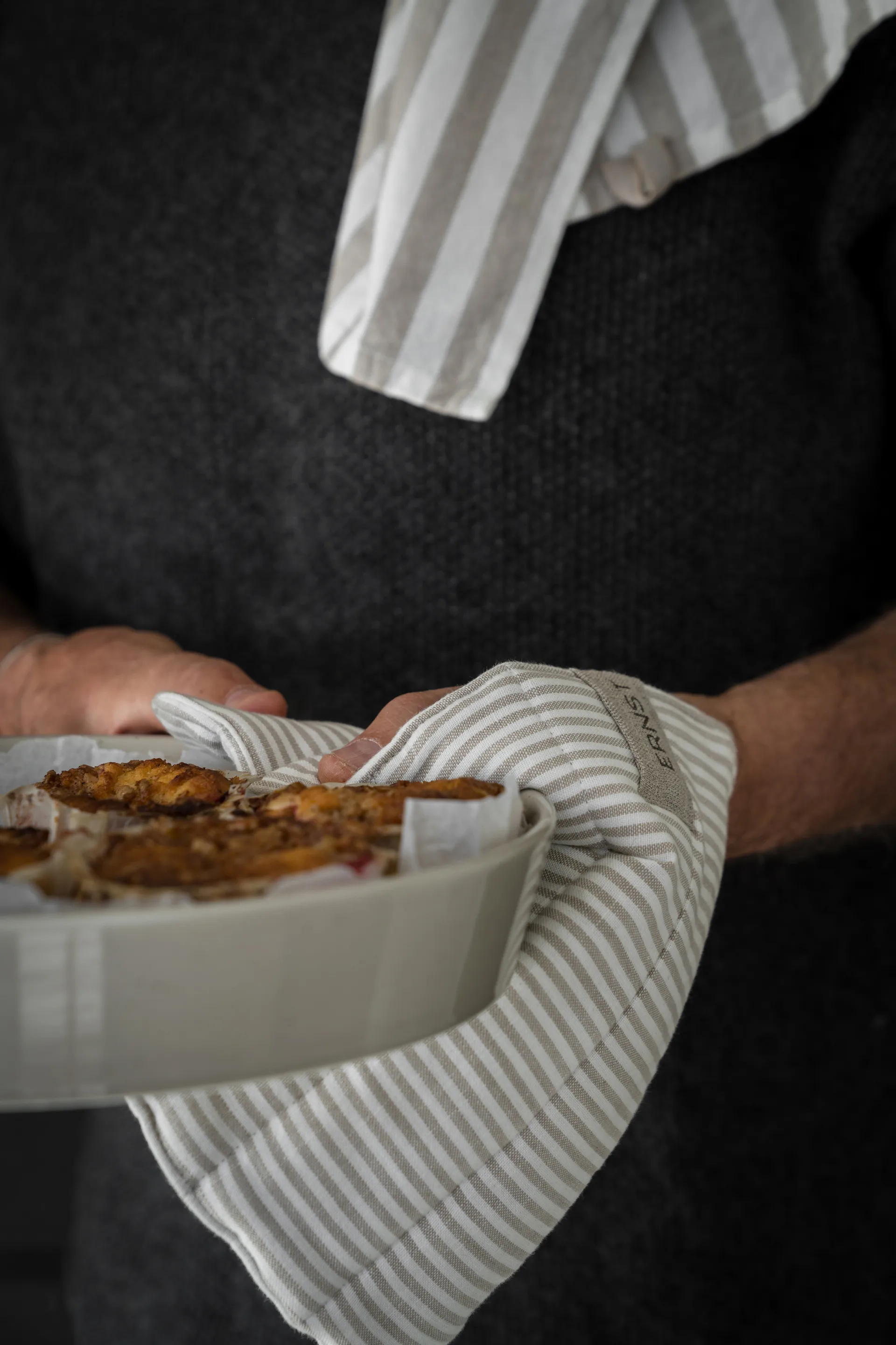 Ernst potholder striped 23x25 cm, Beige-white stripe ERNST