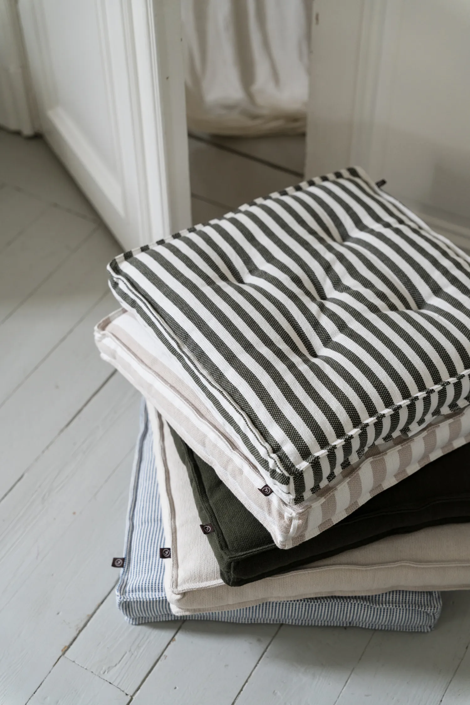 Ernst seat cushion 45x45 cm, Sage-white ERNST