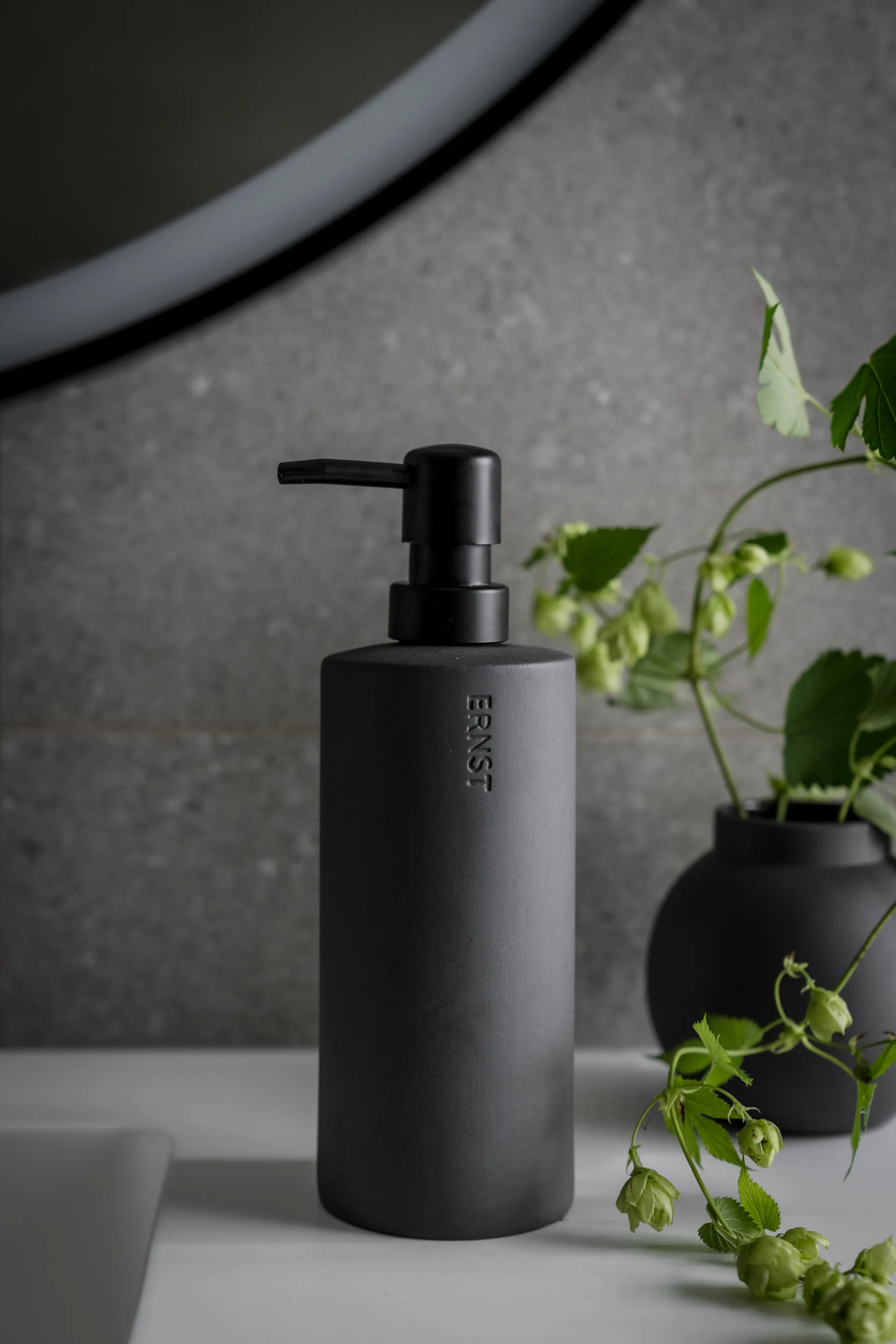 Ernst soap pump 50 cl, Dark grey ERNST