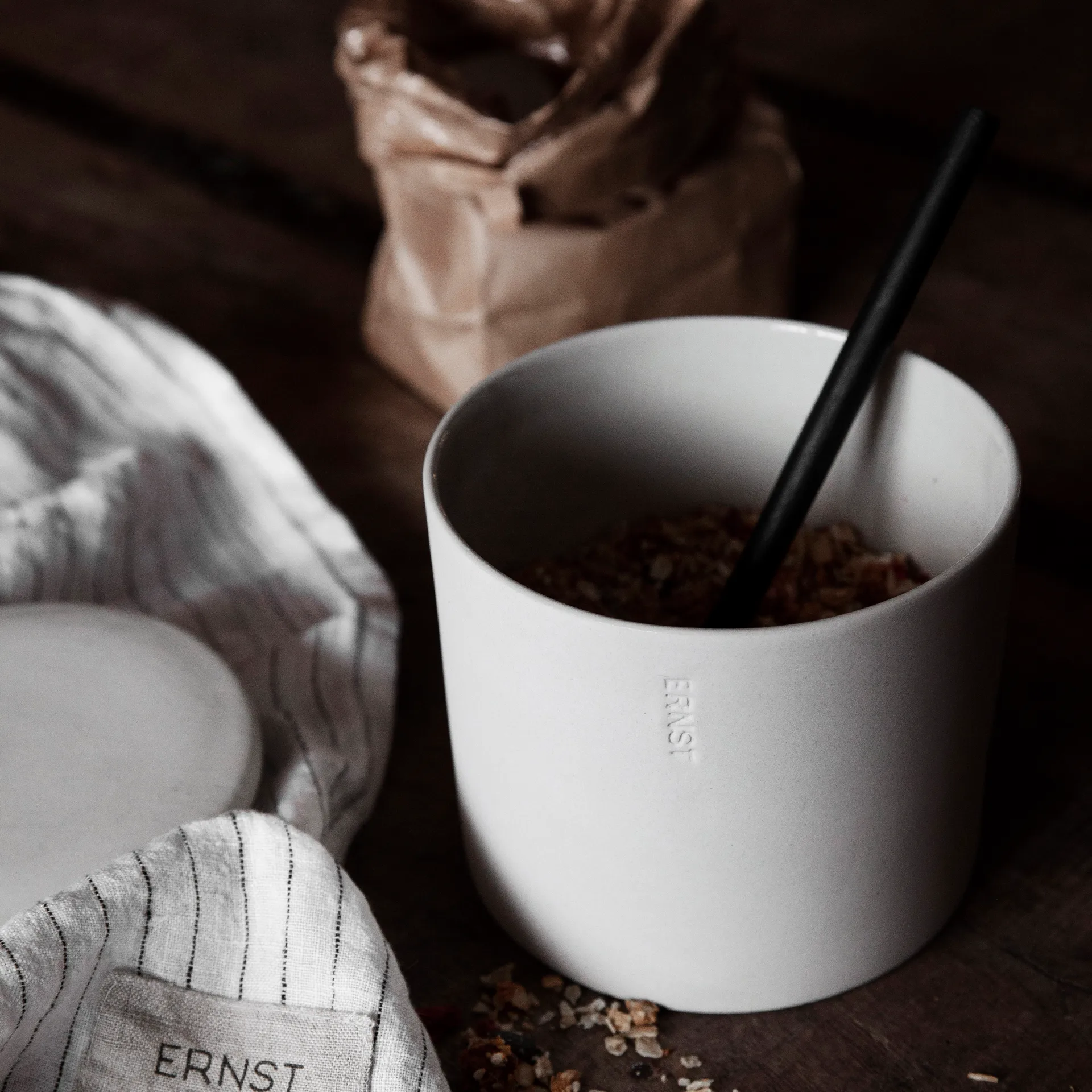 Ernst storage jar with lid, White ERNST