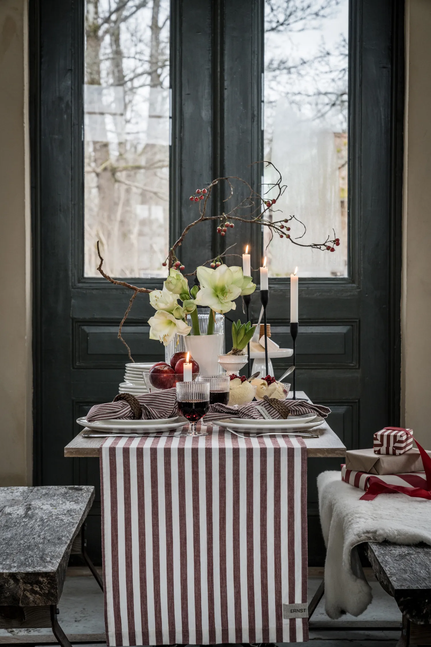 Ernst table runner wide stripes 45x250, Red-white ERNST