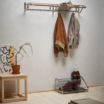 Funk hat shelf - Stainless steel, oiled oak bar - Essem Design