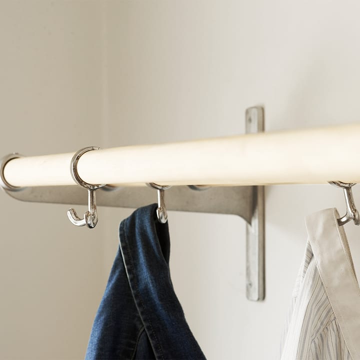 Nostalgi Hook rack, Walnut, black stand Essem Design