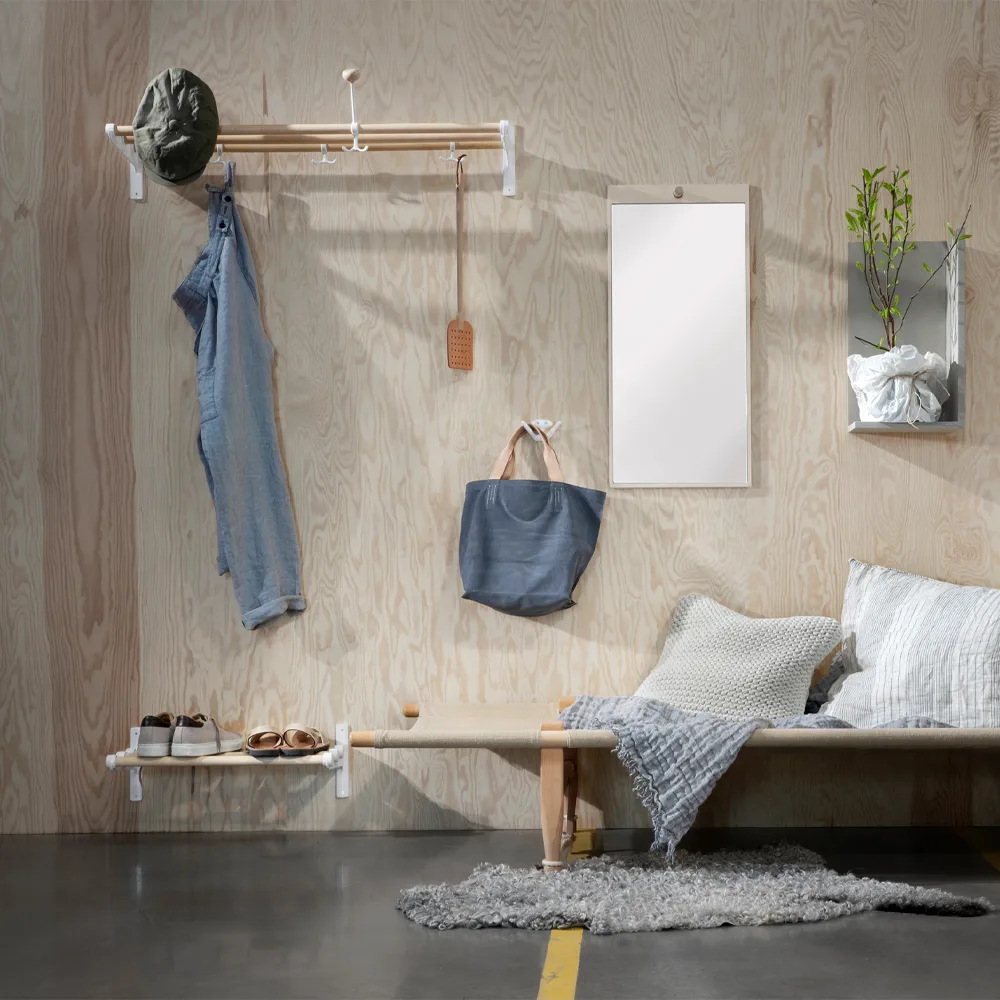 Nostalgi Shoe or hat shelf, Birch, black stand Essem Design