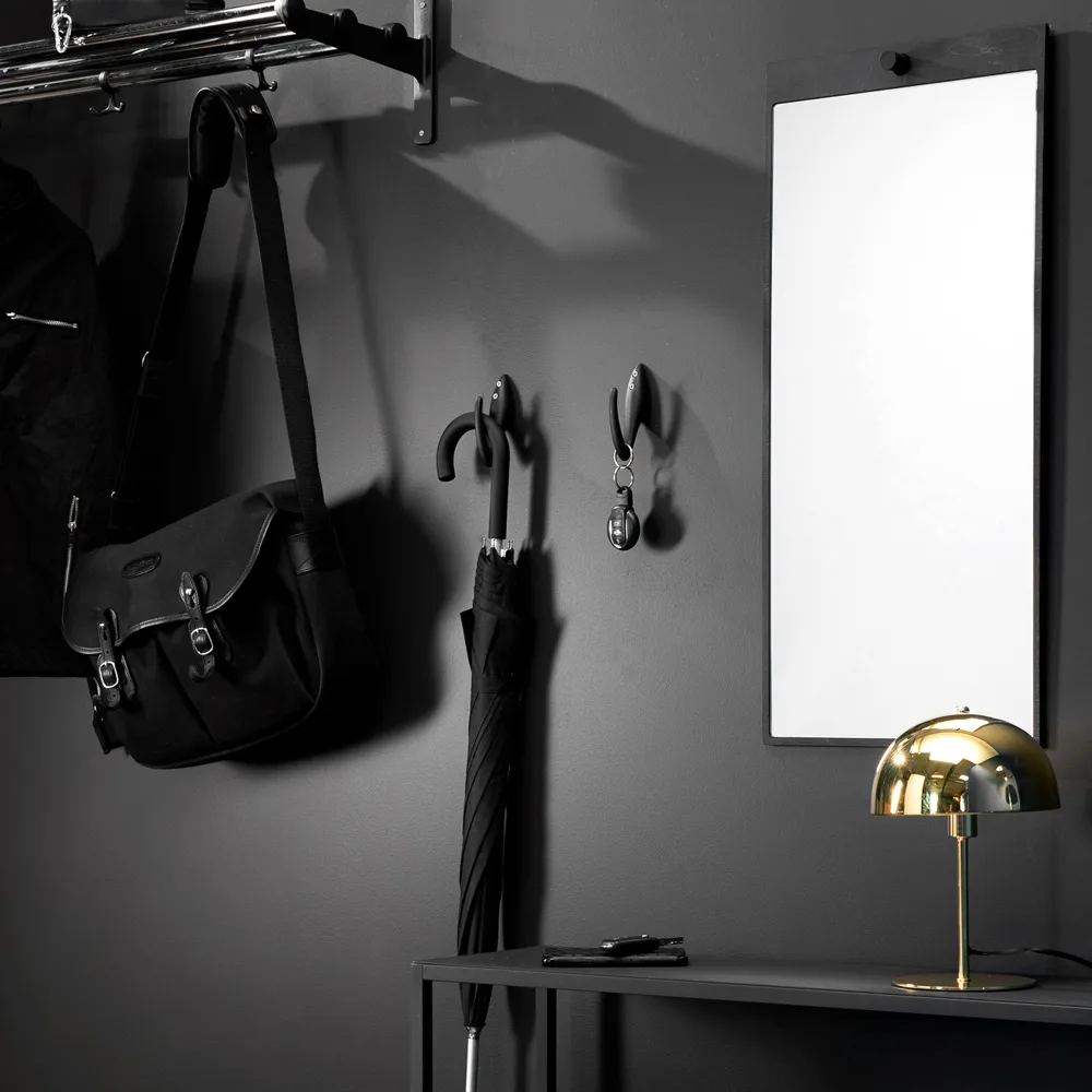 Tillbakablick rectangular mirror, Black Essem Design
