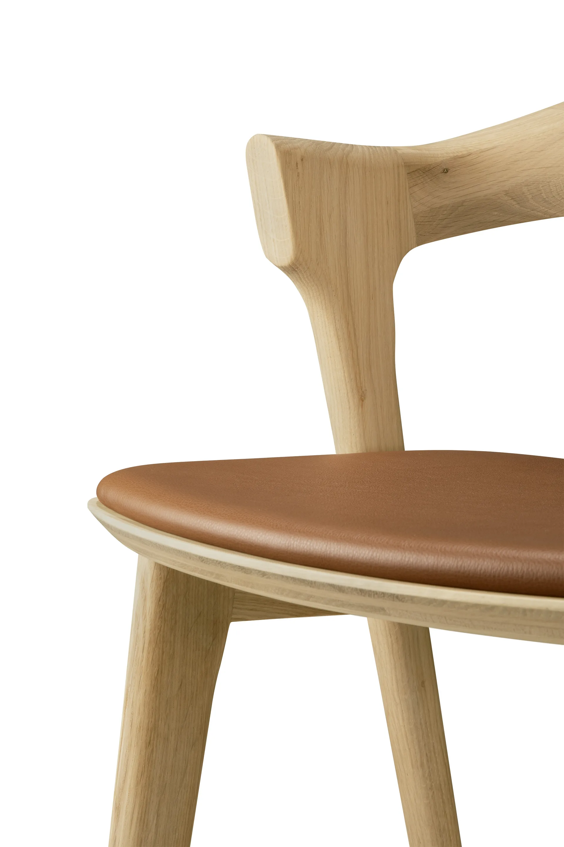 Beech bar stool, Lacquered oak–leather Cognac, 65 cm Ethnicraft
