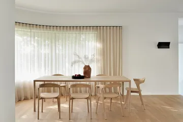 Bok dining table 200x95 cm - Hardwax oiled oak - Ethnicraft