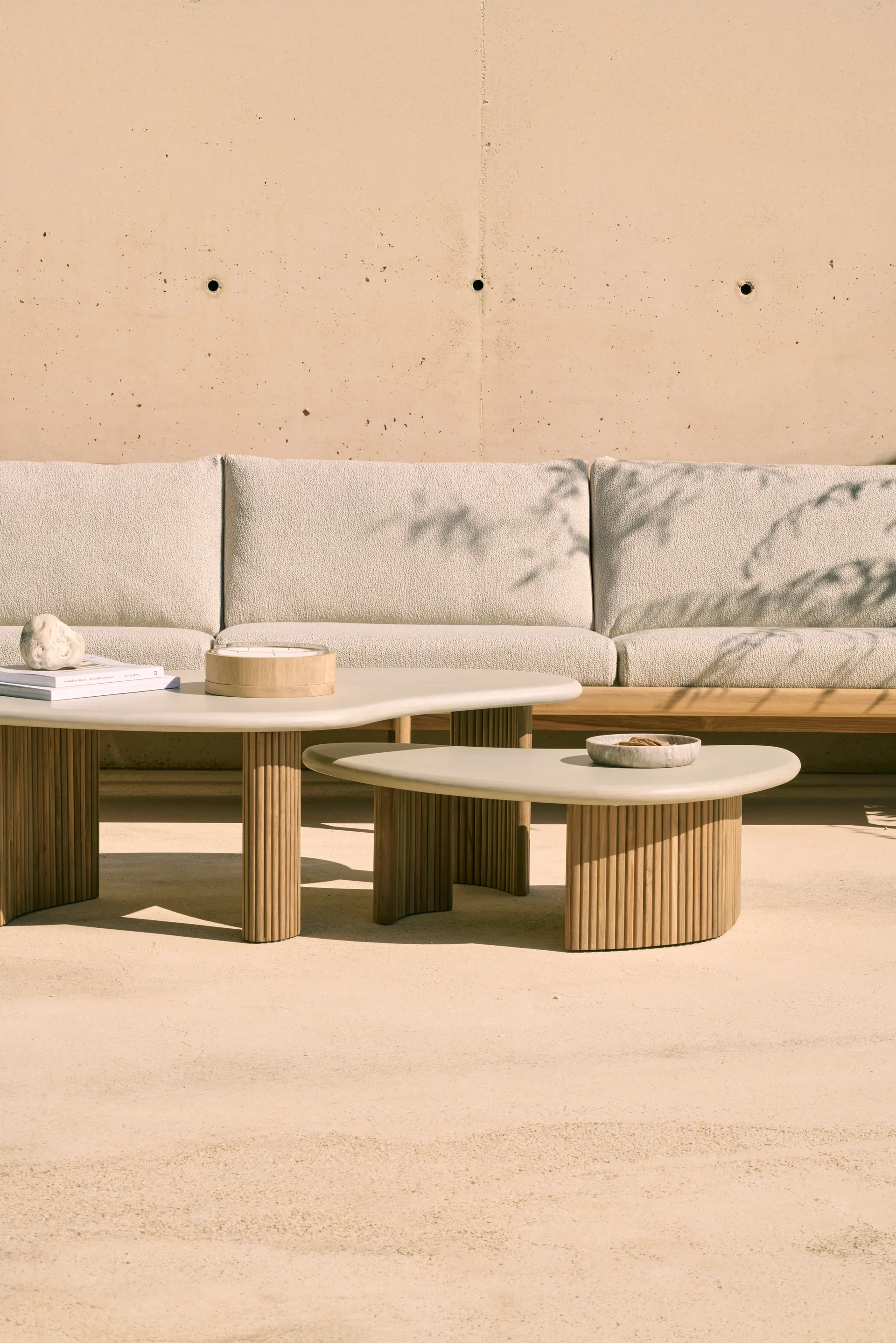 Boomerang coffee table, Teak, 90x61 cm Ethnicraft