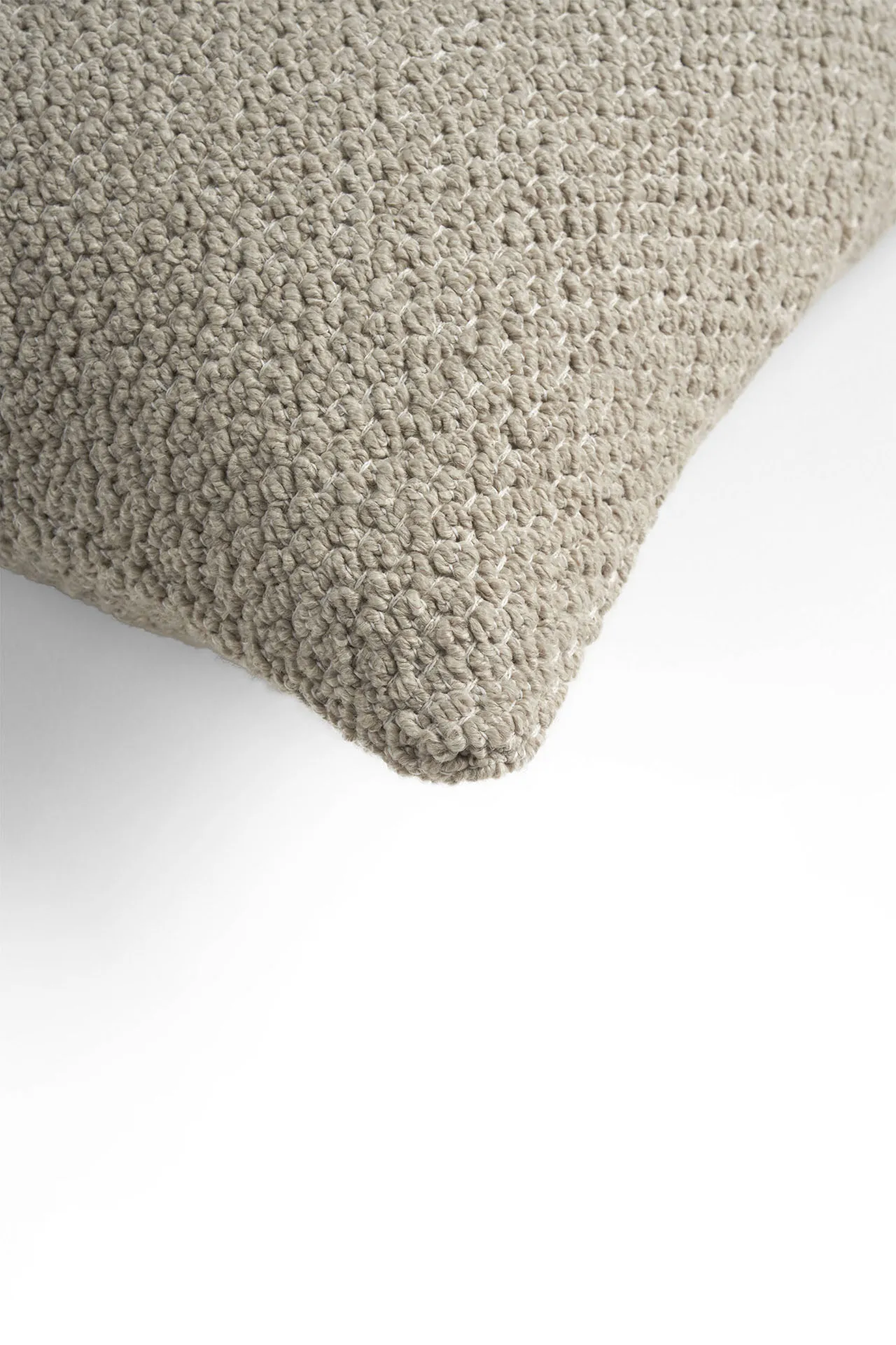 Boucle outdoor cushion 50x50 cm, Oat Ethnicraft
