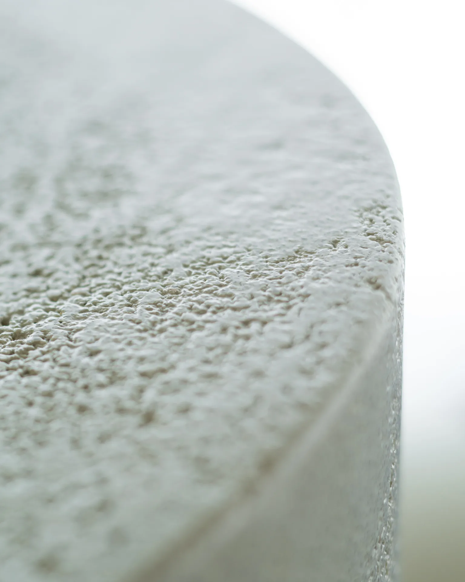 Elements coffee table, Off white, Ø60 cm Ethnicraft