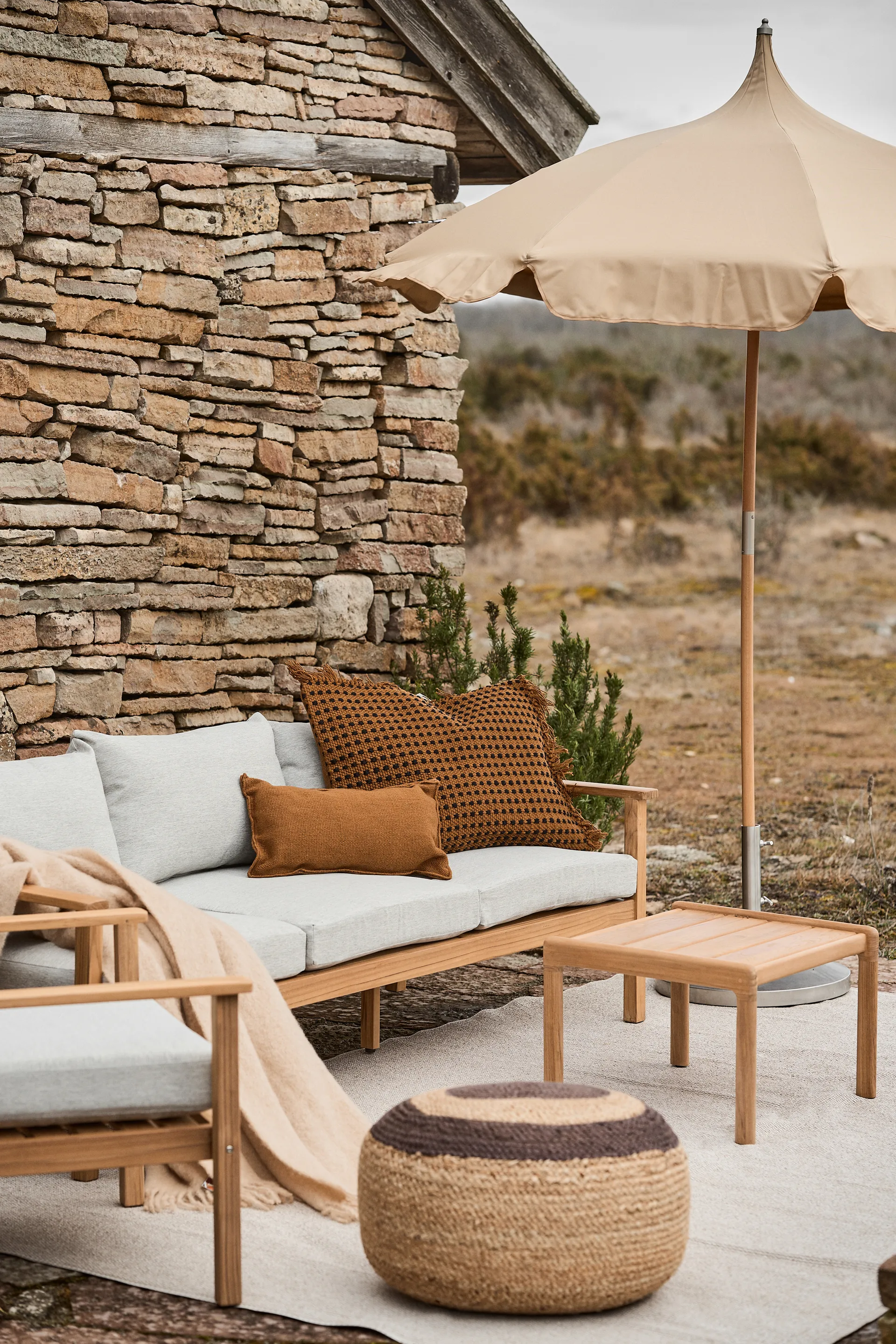 Jack outdoor side table teak, 54x54 cm Ethnicraft