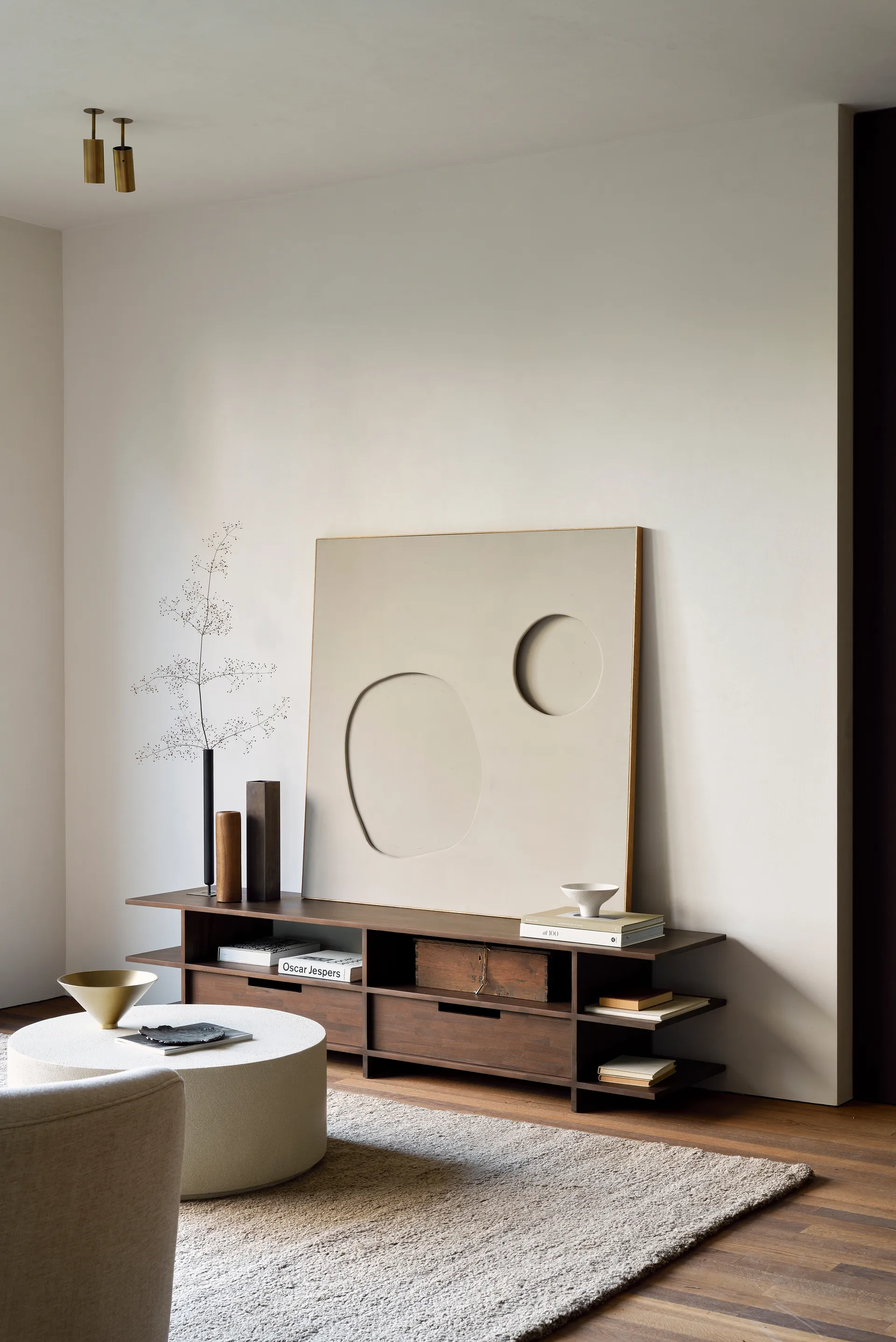 Kabuki media unit, Dark stained teak Ethnicraft