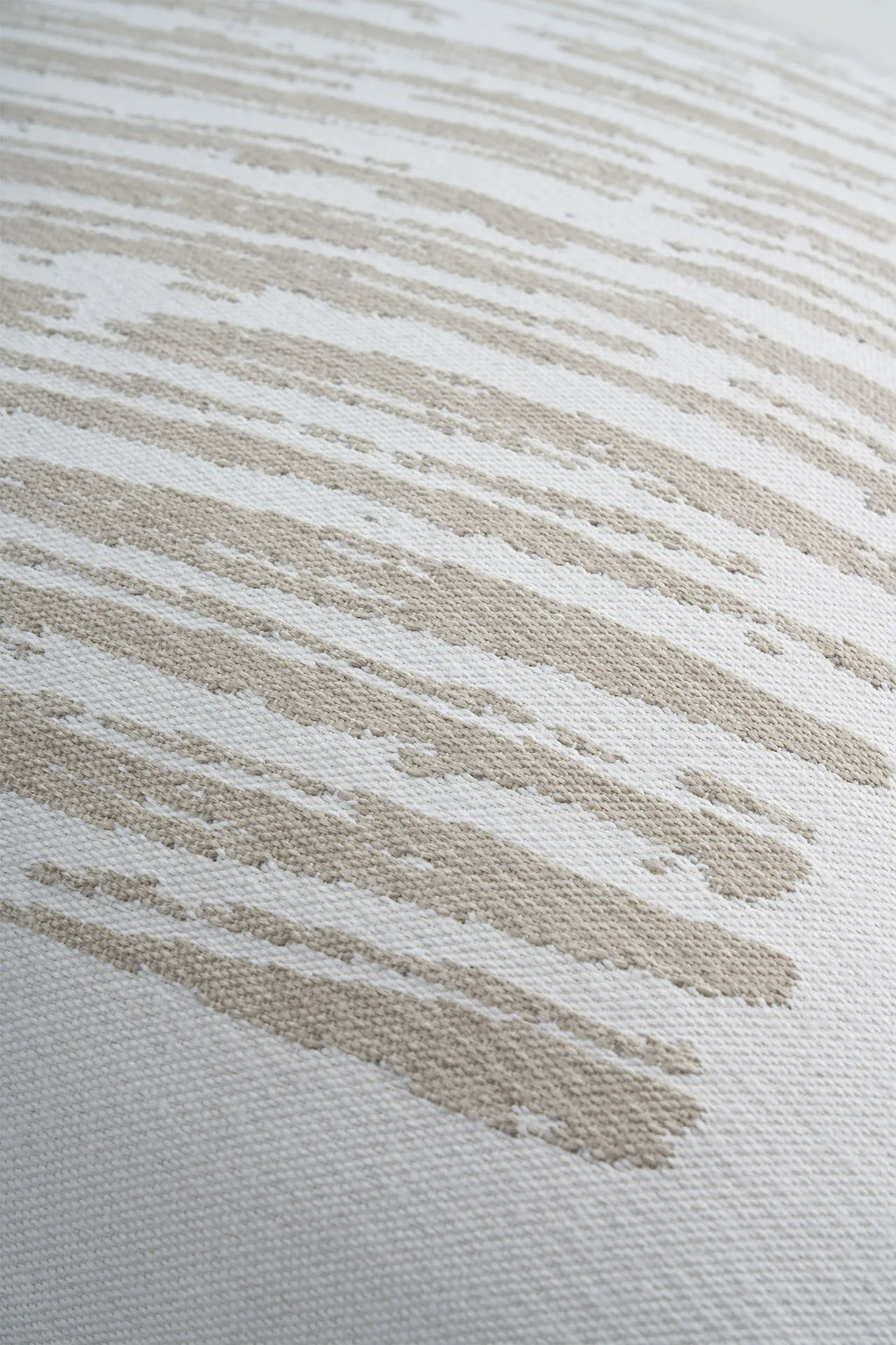 Linear square pillow 50x50 cm, White Ethnicraft