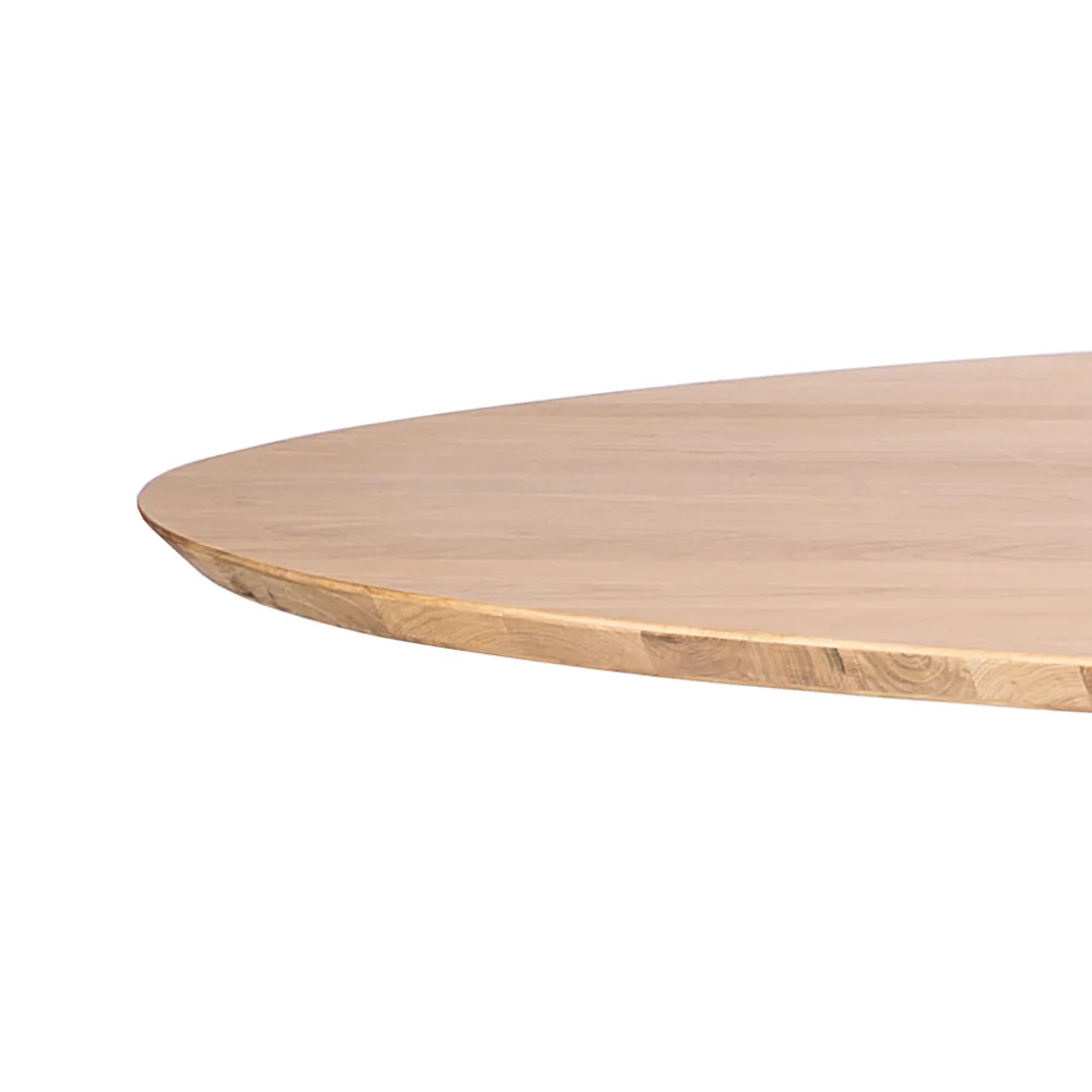 Mikado oval dining table, Hardwax oiled oak Ethnicraft