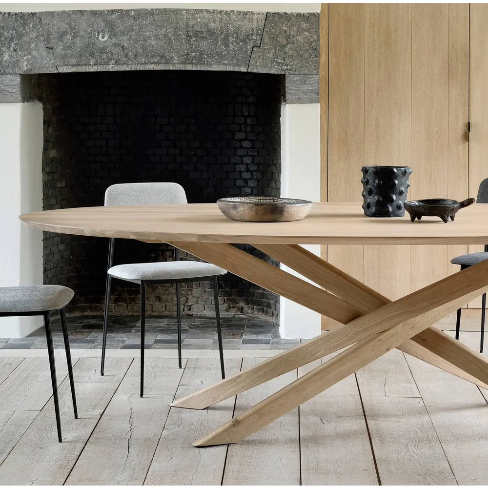 Mikado oval dining table, Hardwax oiled oak Ethnicraft