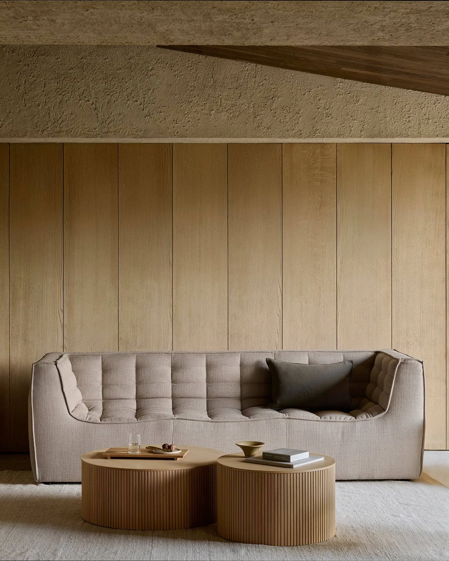 N701 sofa 3 seater sofa, Beige, with armrests Ethnicraft