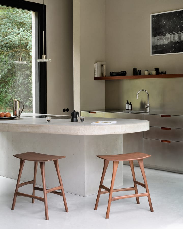 Osso Counter high stool 67 cm, Lacquered teak brown Ethnicraft