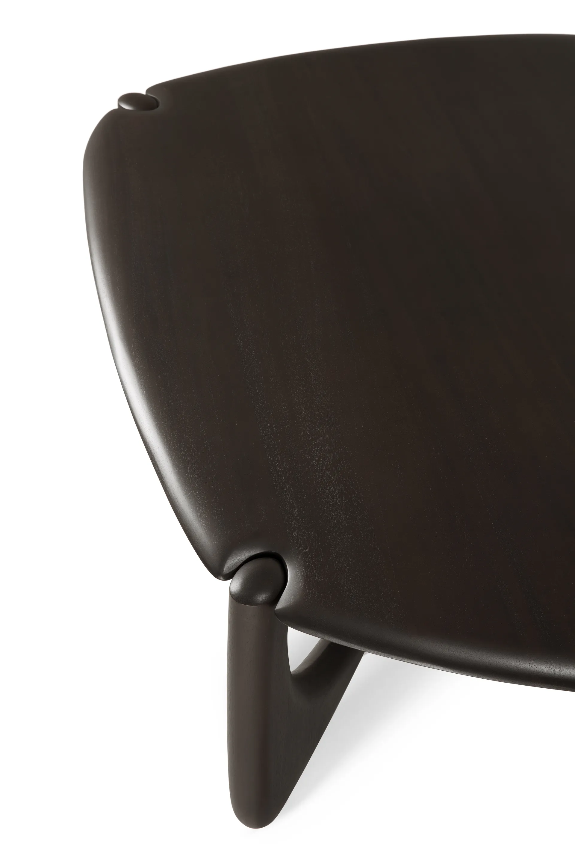 PI coffee table, Dark brown mahogany, 134x97 cm Ethnicraft