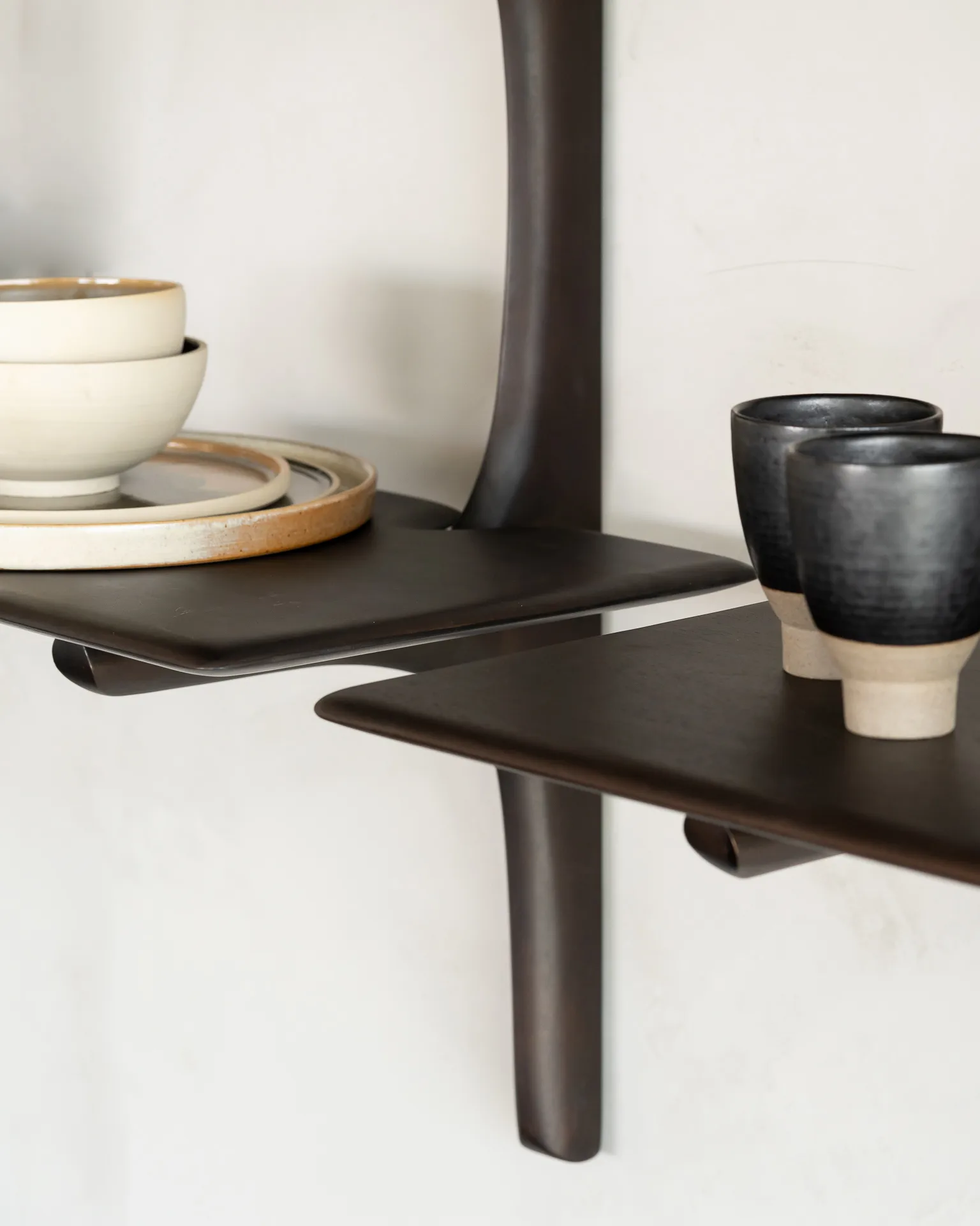 PI wall shelf, Lacquered mahogany - 2 shelves Ethnicraft