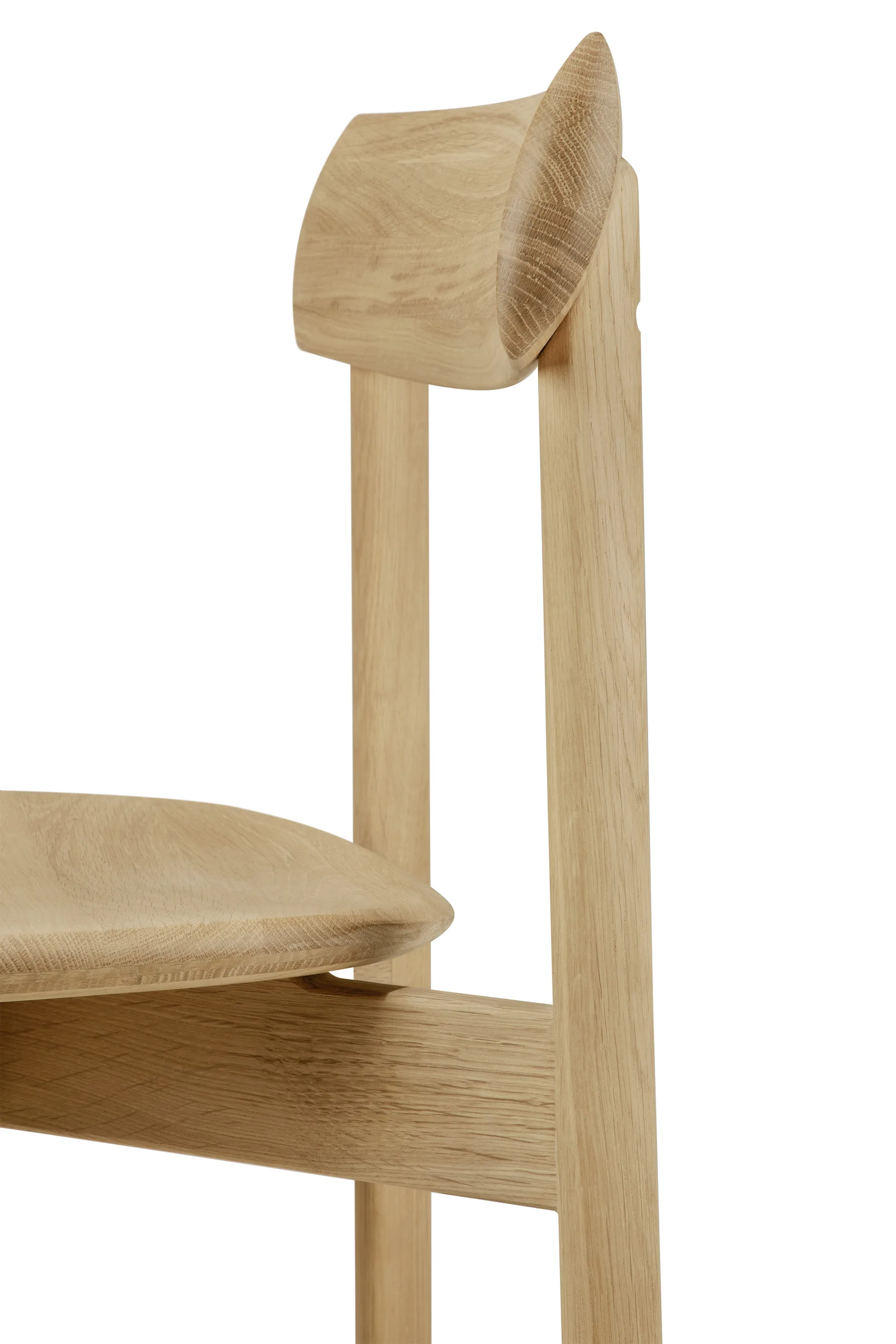 Risu chair, Lacquered oak Ethnicraft