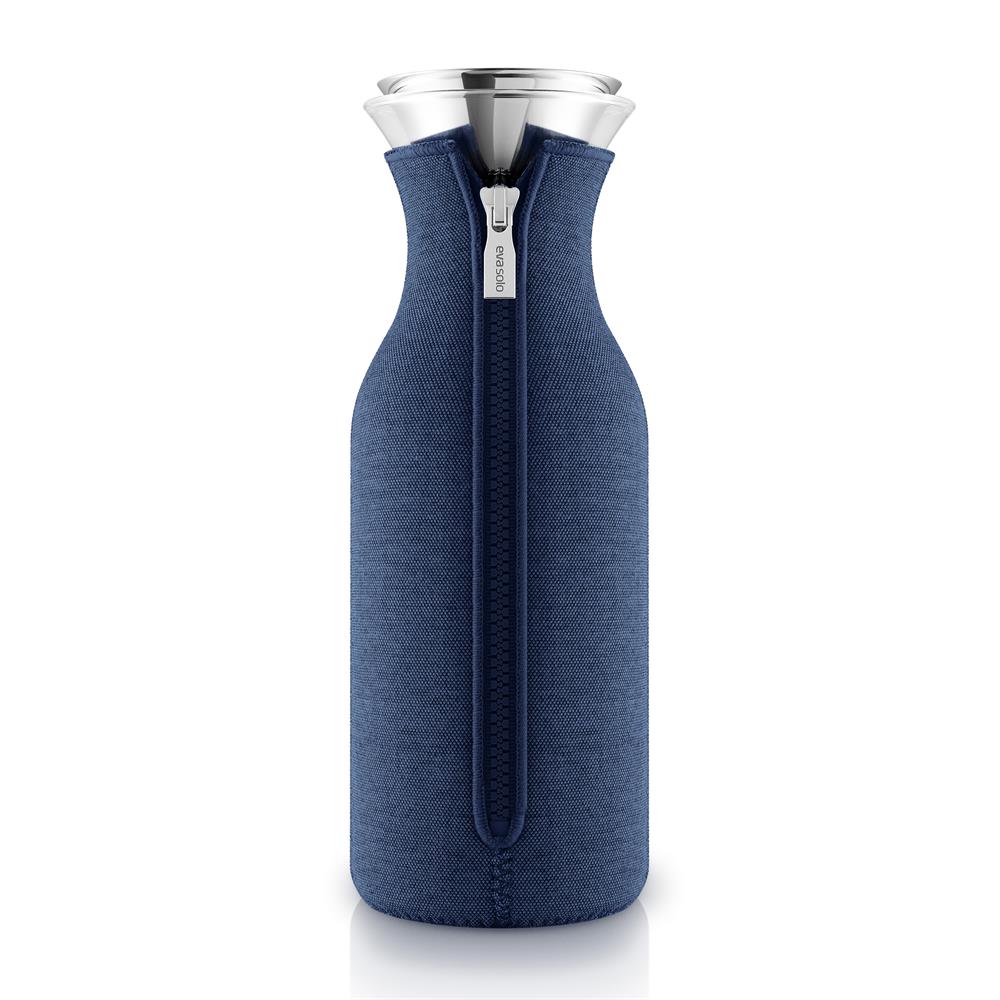 Eva Solo fridge carafe woven cover navy blue | Scandinavian Design | Water jugs and carafes | Blue