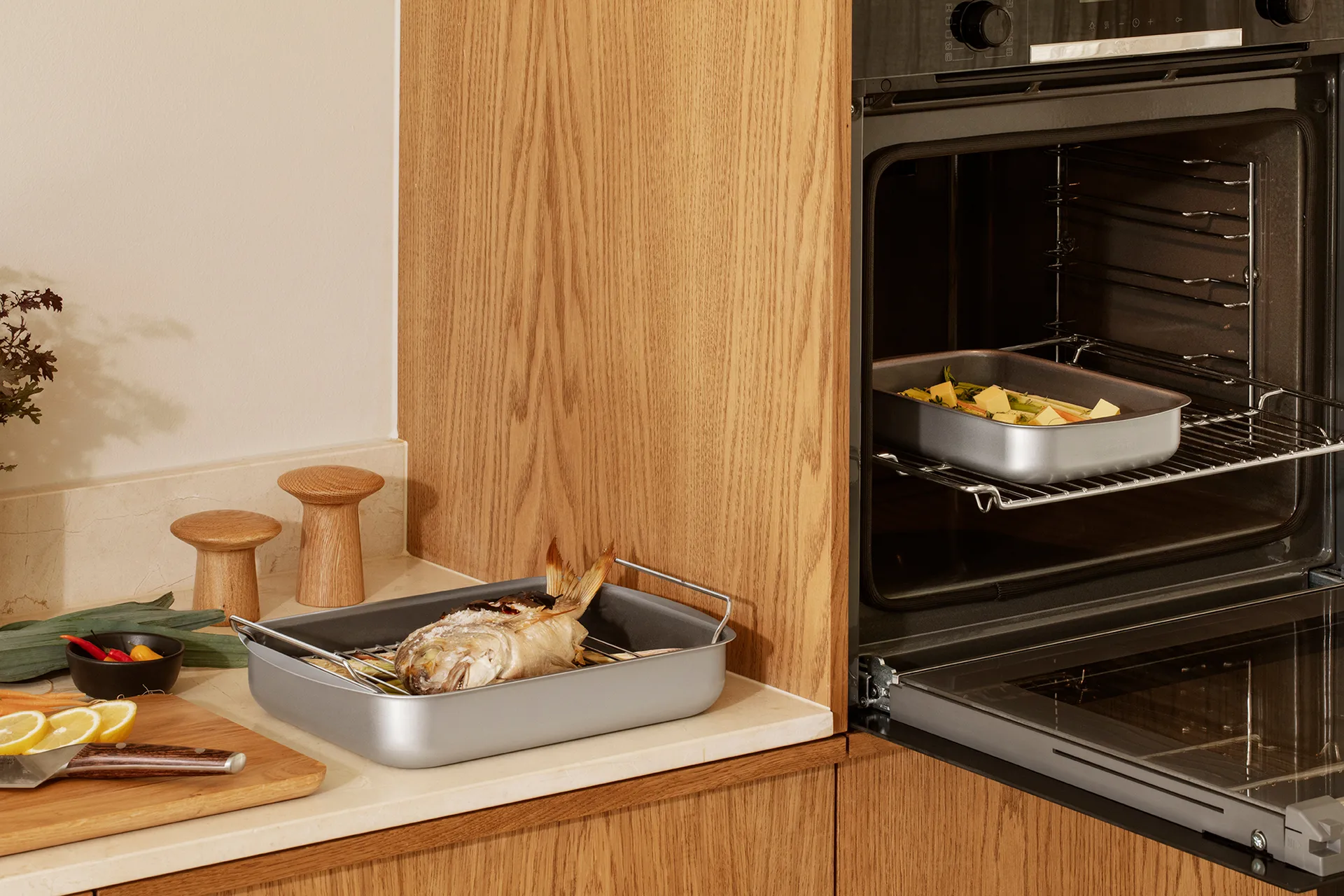 Eva Trio Professional long pan with griddle iron, 22x30 cm Eva Solo