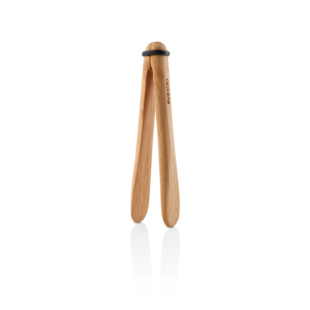 Eva Solo Nordic kitchen serving tongs 17 cm Bamboo | Scandinavian Design | Tongs & turners | Brown