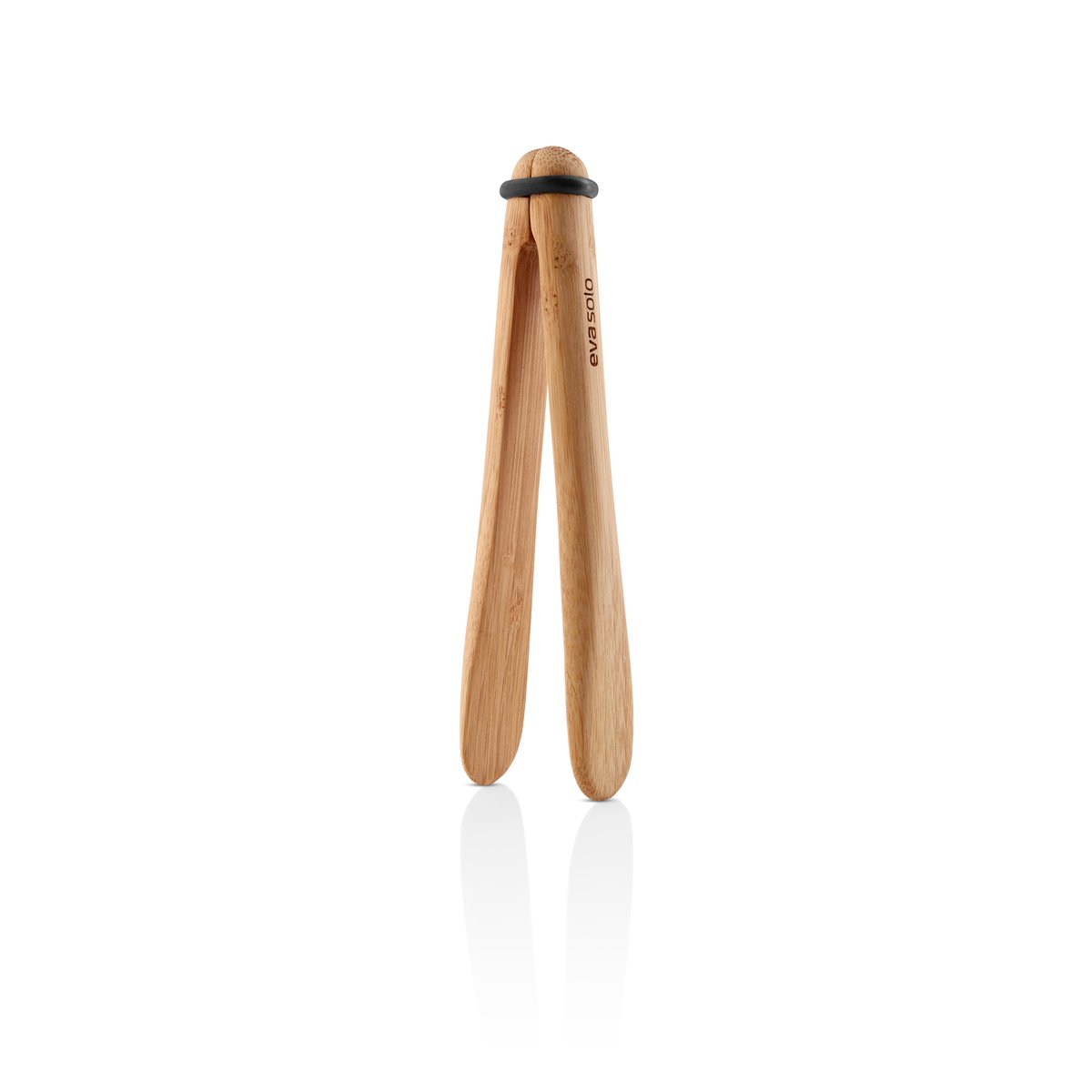 Eva Solo Nordic kitchen serving tongs 17 cm Bamboo | Scandinavian Design | Tongs & turners | Brown
