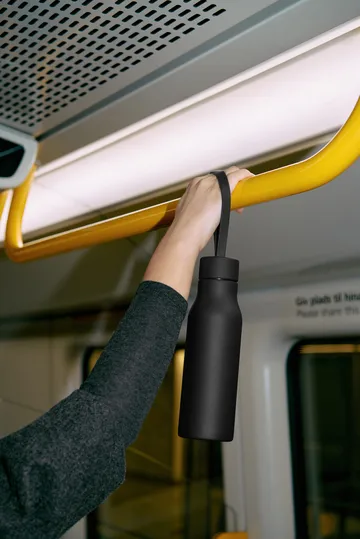 RE-Hydrate thermos bottle - Black, 0.5 L - Eva Solo
