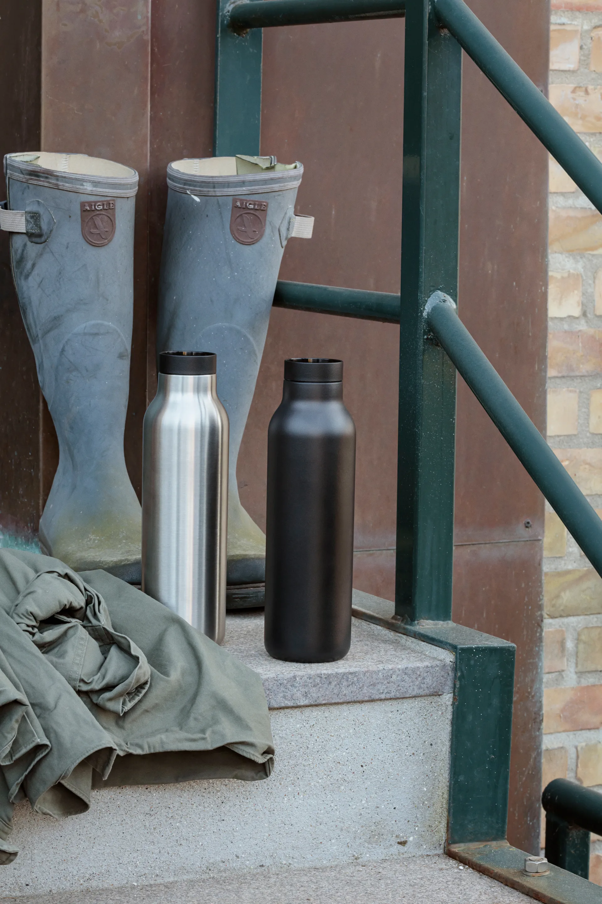 Urban thermos bottle 0.7 L, Steel-black Eva Solo