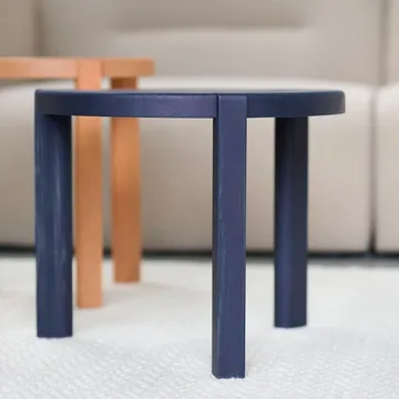 D108 Ragnesminde coffee table Ø48 cm - Midnight blue - FDB Møbler