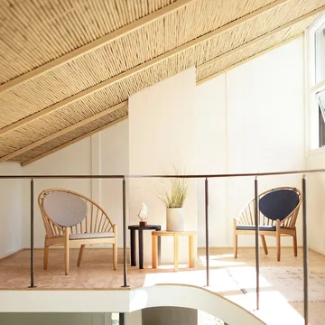 D108 Ragnesminde coffee table Ø48 cm - Peach - FDB Møbler