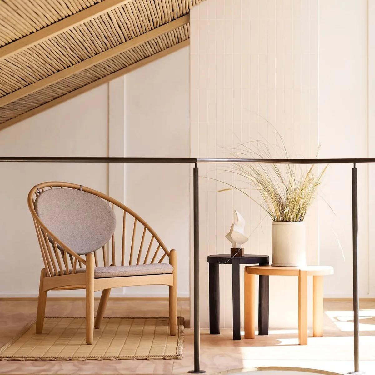 D108 Ragnesminde side table Ø35 cm
, Midnight blue FDB Møbler