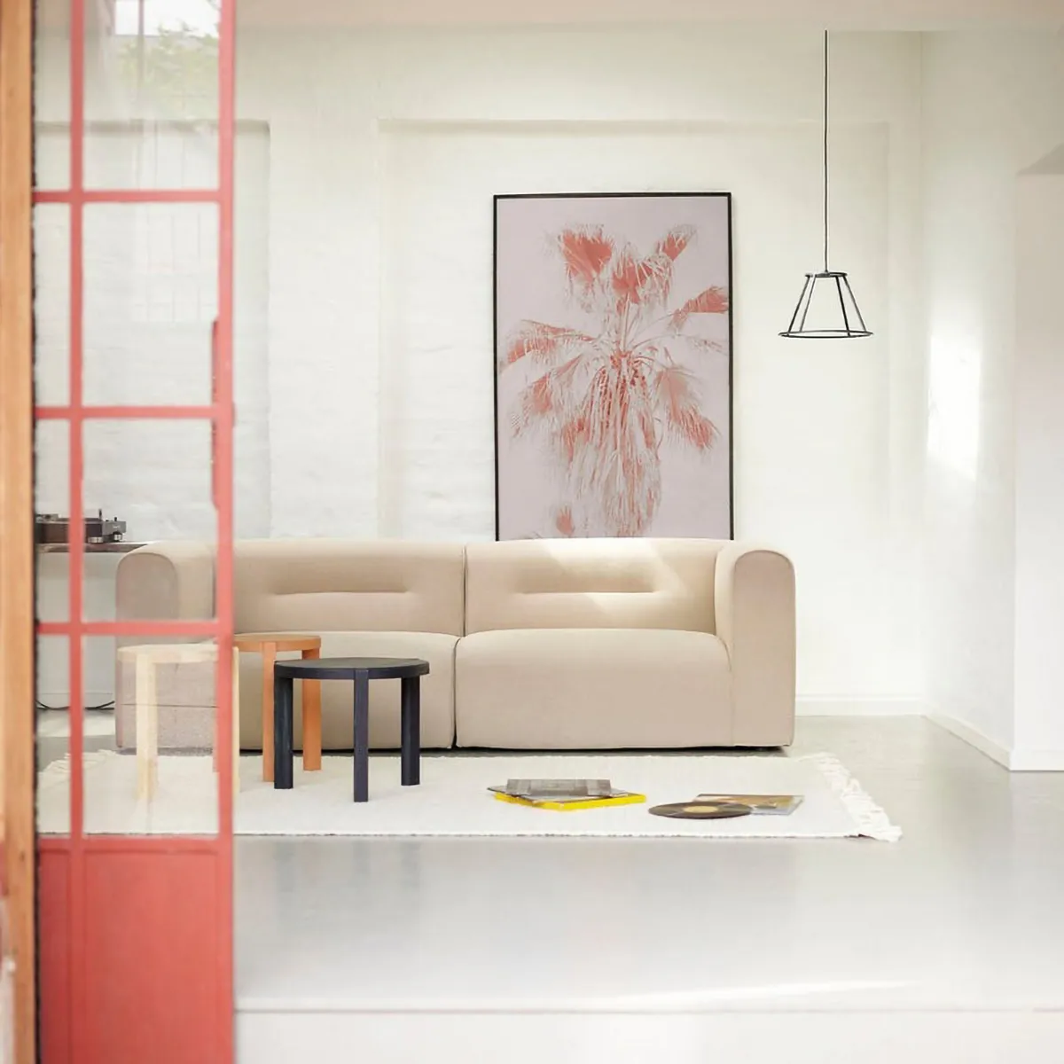 D108 Ragnesminde side table Ø35 cm
, Peach FDB Møbler