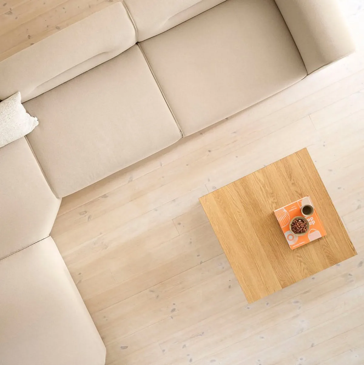 D33 coffee table 80x80 cm, Oak solid oiled FDB Møbler