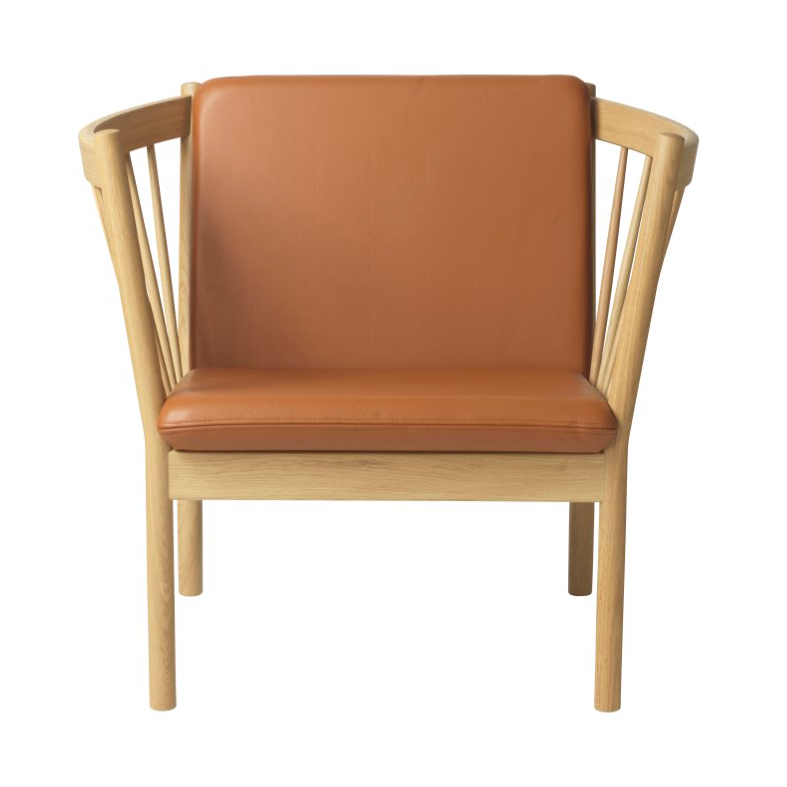 FDB Mobler J146 armchair Oak nature lacquered-cognac leather