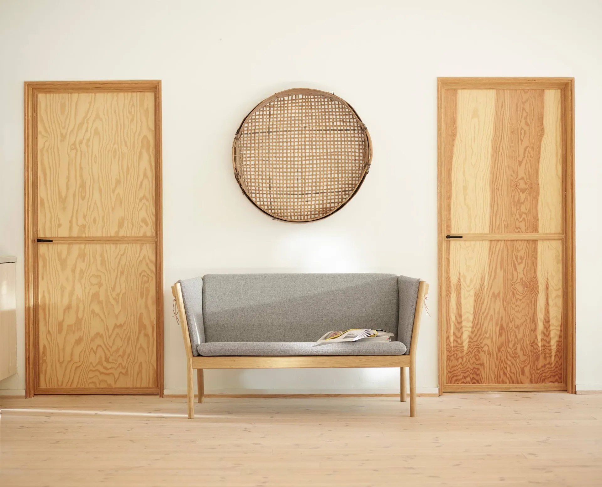 J149 sofa, Fabric black-lacquered oak, 3-seater FDB Møbler
