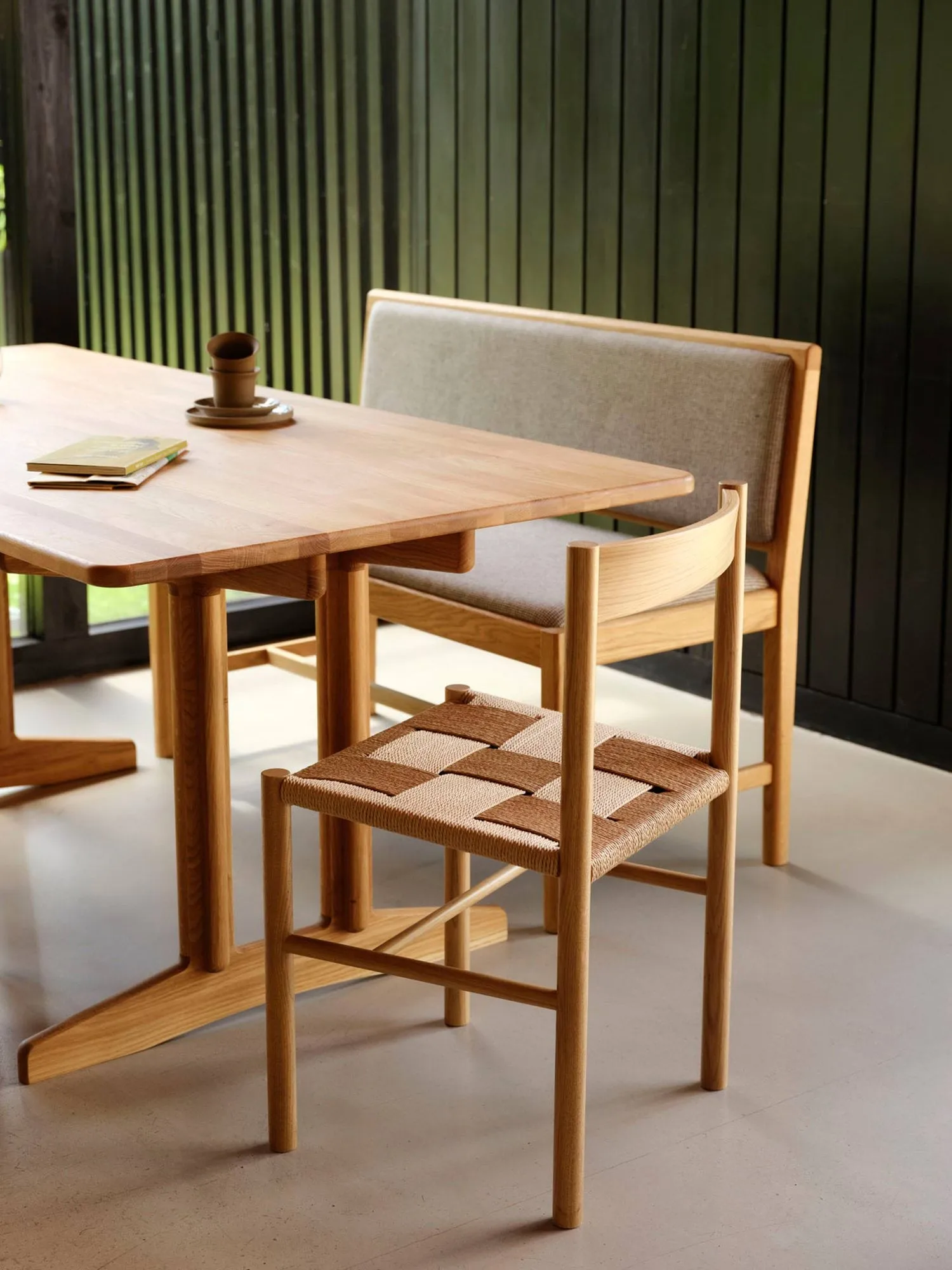 J176 Sønderborg bench, Lacquered oak-mottled FDB Møbler
