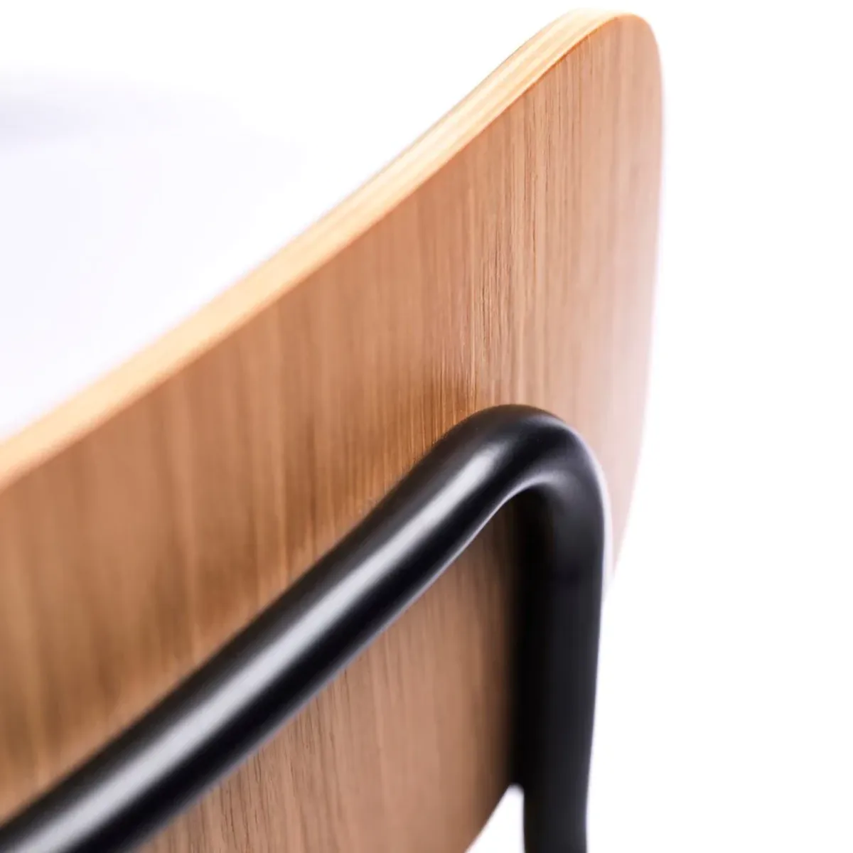 J182 Holmen chair, Oak veneer-black legs-taupe FDB Møbler