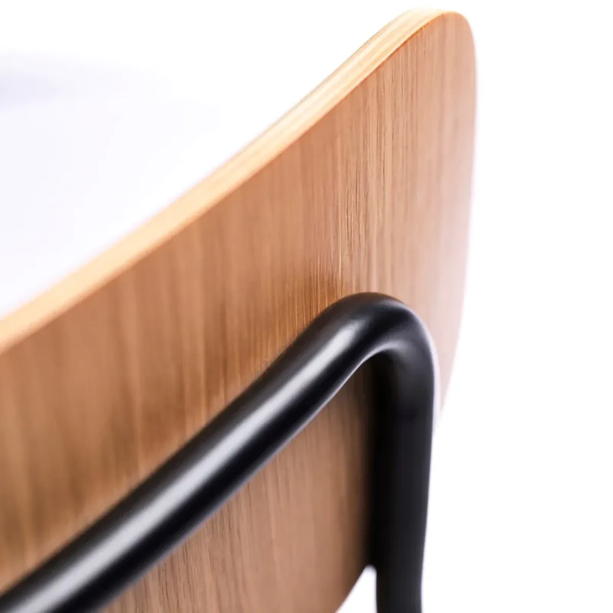 J182 Holmen chair, Oak veneer-black legs FDB Møbler