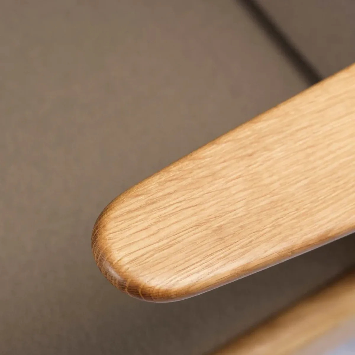 J53 armchair, Oiled oak-taupe FDB Møbler