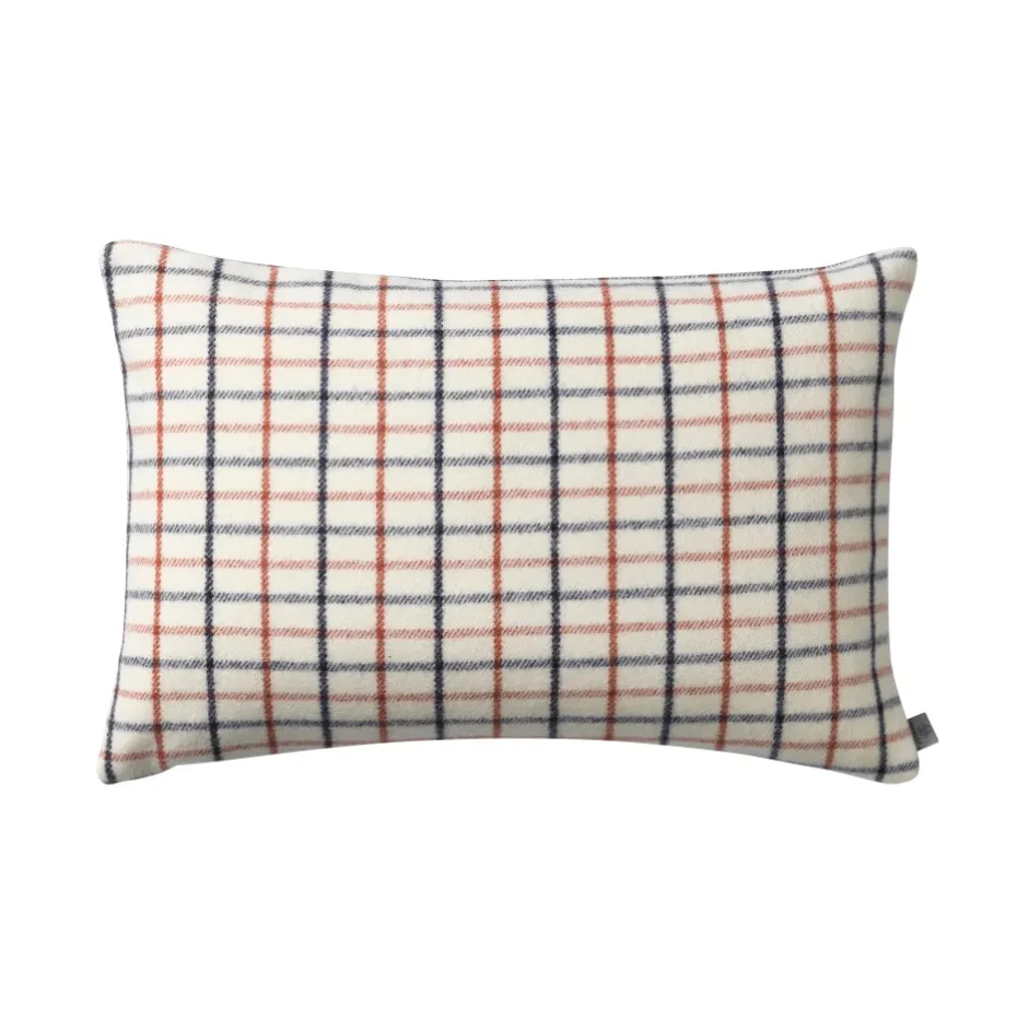 FDB Mobler R16 Slotsholmen cushion 40x60 cm Red | Scandinavian Design | Cushions | Red